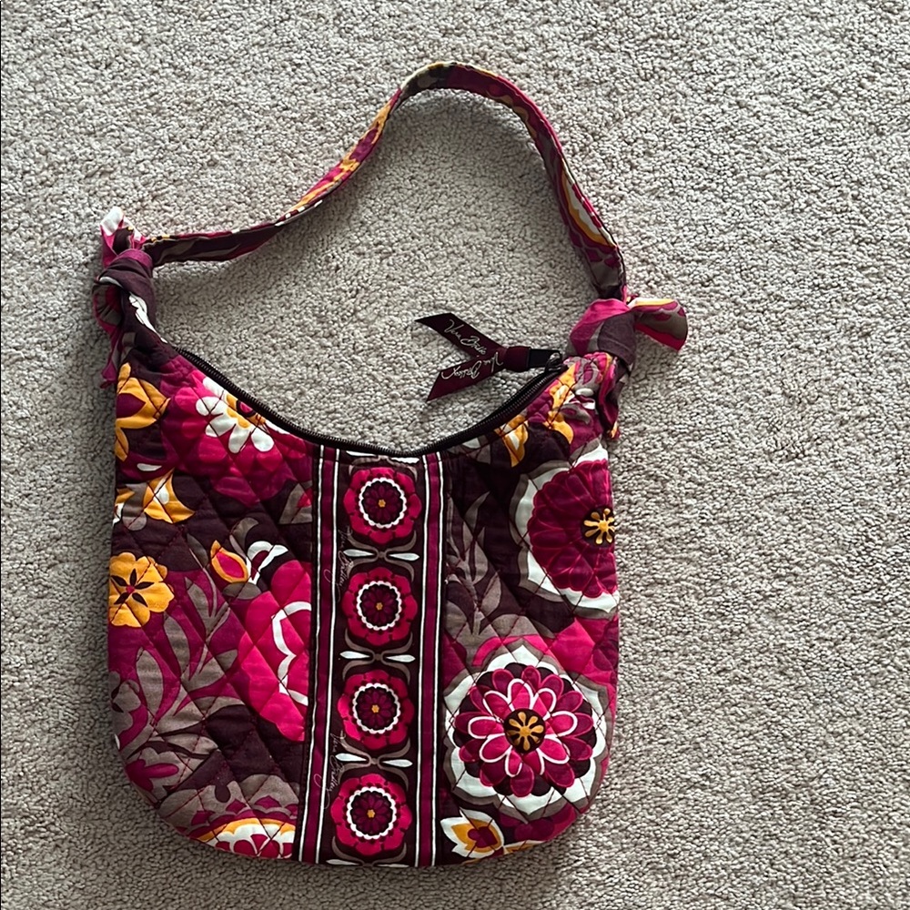 Vera Bradley Vintage Carnaby Olivia Shoulder Bag ,very good condition.